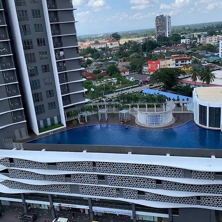 Golden Troika Kota Bharu - 2 Bedrooms Exterior foto